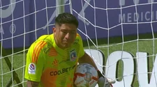 Hinchas de la U celebran los goles de Palestino sobre Colo Colo