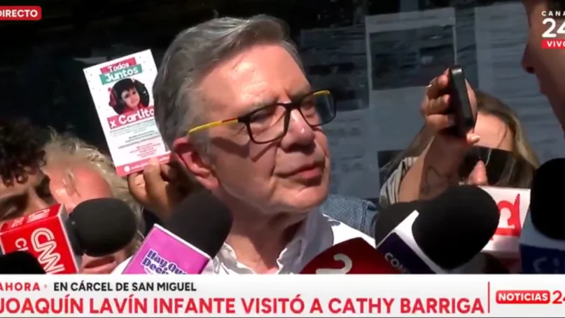 Joaquín Lavín se quiebra tras visitar a Cathy Barriga en la cárcel